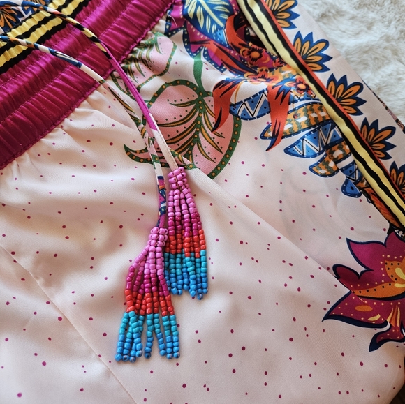 Rachel Zoe High Rise Pink Macaw Flowy Satin Wide Leg Pant, Size Large - Picture 3 of 6